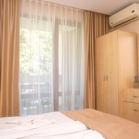 Apartment Prestige First Line In Saint Vlas *