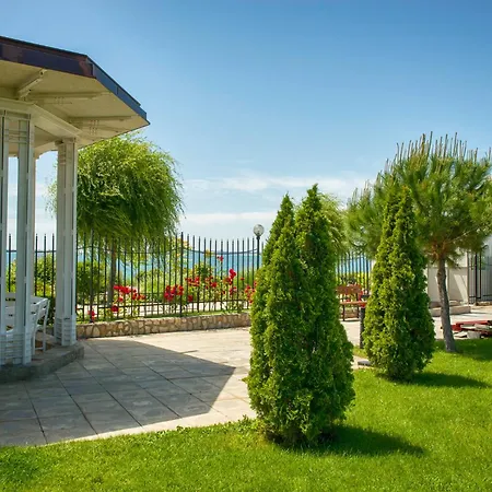 Prestige First Line In Saint Vlas Apartment
